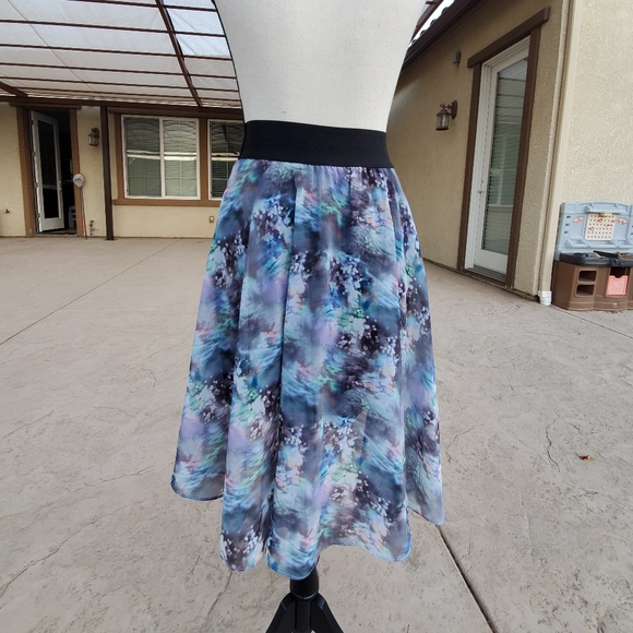 Bebe High Low Multicolor Mini Skirt - Picture 2 of 4